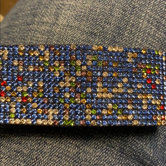 💥💥 SOLD 💥💥 Magnetic close sparkly colourful cuff bracelet - Picture 3 of 8